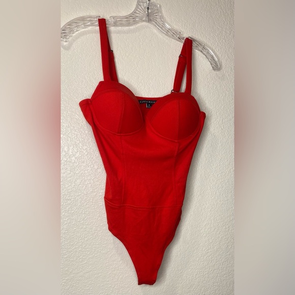 Haute Monde Bodysuit in Red - Picture 2 of 8